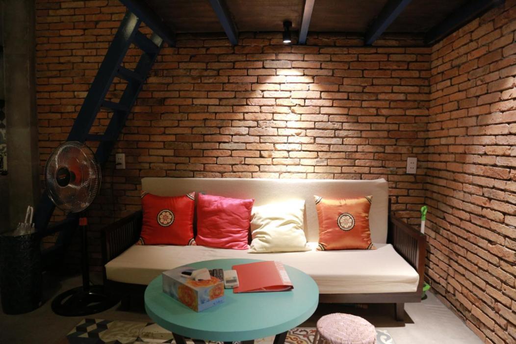 Stay&Chill - S.1: Ancient Studio Nearby Bui Vien Ho Chi Minh City Bagian luar foto