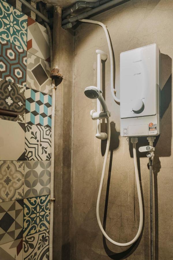Stay&Chill - S.1: Ancient Studio Nearby Bui Vien Ho Chi Minh City Bagian luar foto
