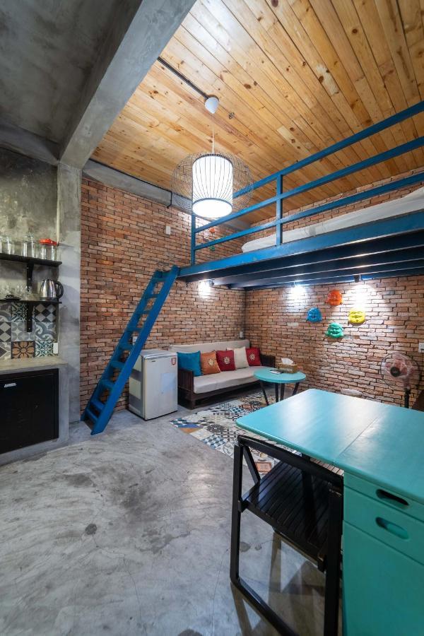 Stay&Chill - S.1: Ancient Studio Nearby Bui Vien Ho Chi Minh City Bagian luar foto