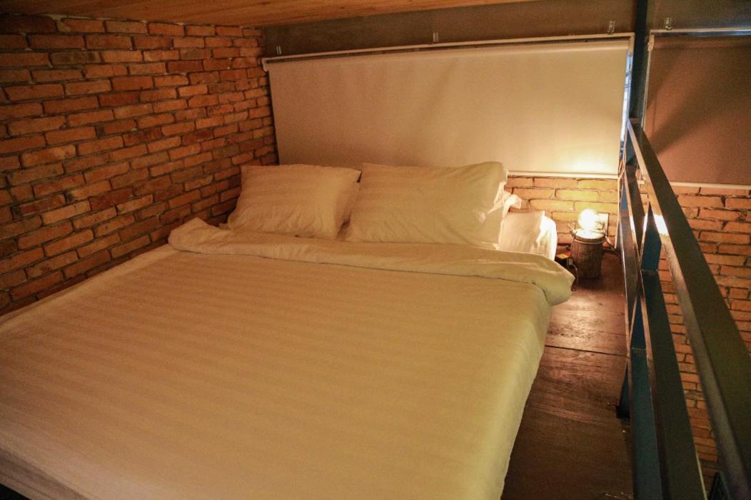 Stay&Chill - S.1: Ancient Studio Nearby Bui Vien Ho Chi Minh City Bagian luar foto